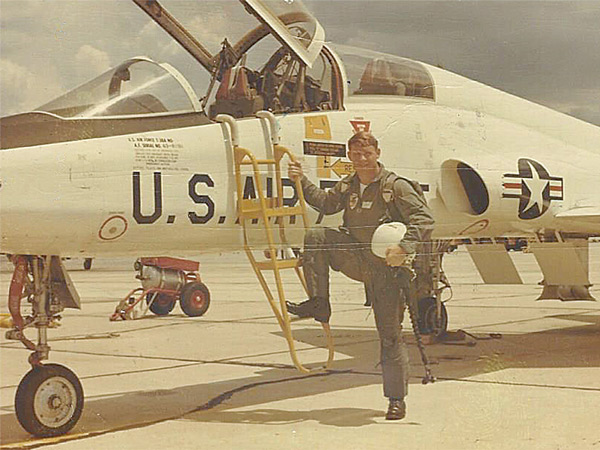 Norm Cates the U.S Air Force Jet Instructor Pilot
